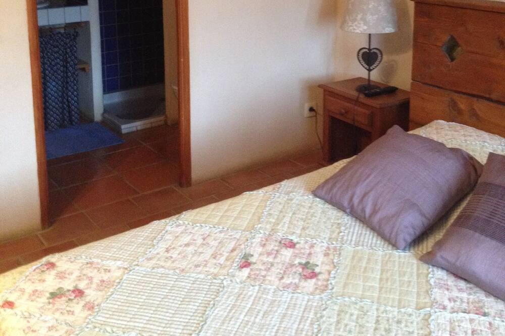 Photo of Bedroom in Pierrevert