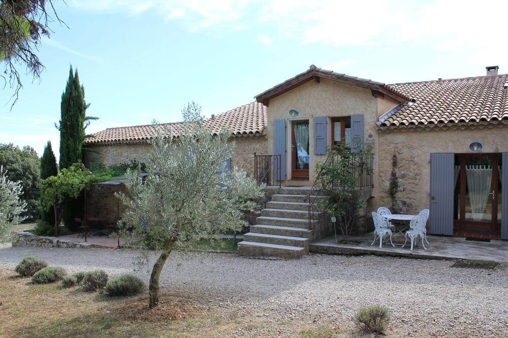 Photo of Outdoor in Pierrevert
