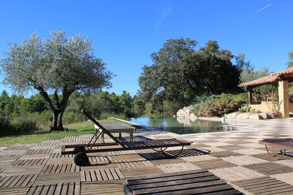 Photo of Outdoor in Pierrevert