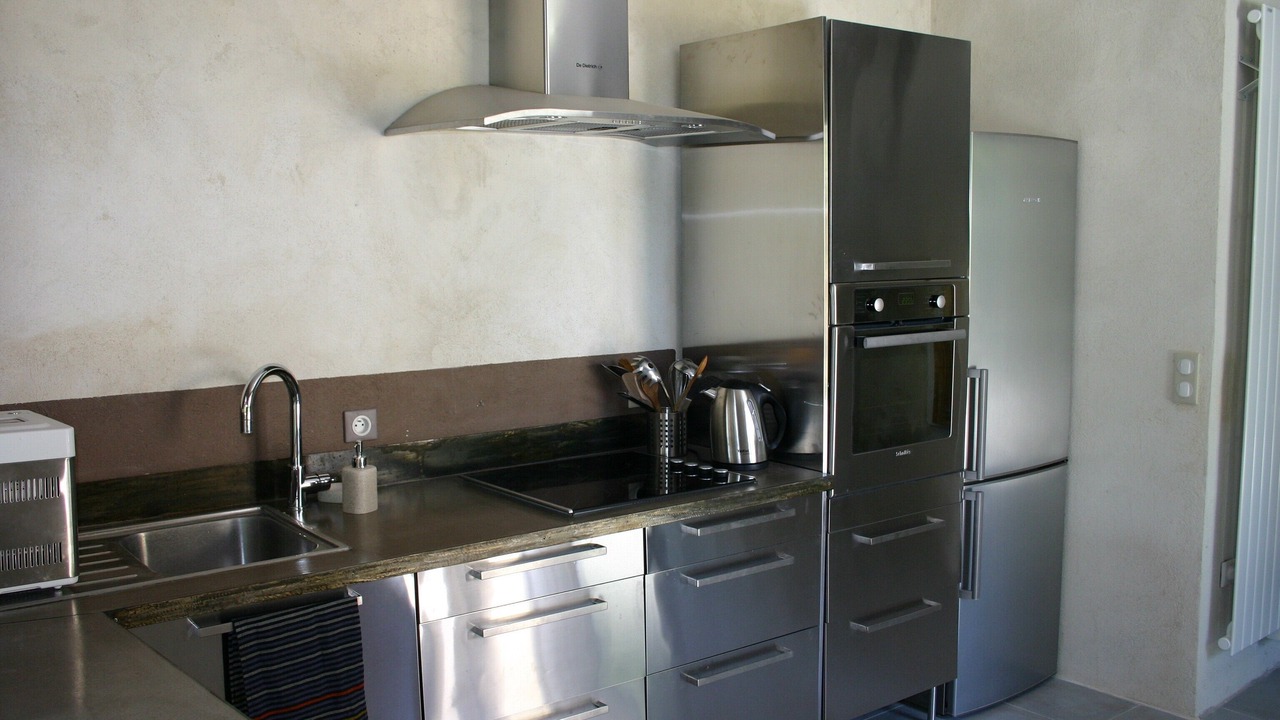 Photo of Kitchen in Saint-Martin-de-Castillon
