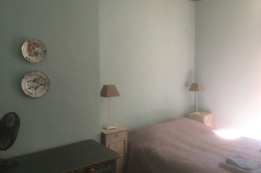 Photo of Bedroom in Bonnieux