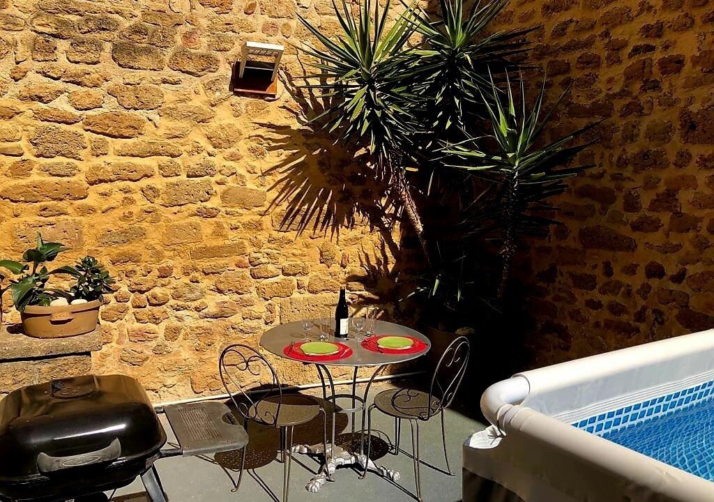 Photo of Outdoor in Miramas le Vieux