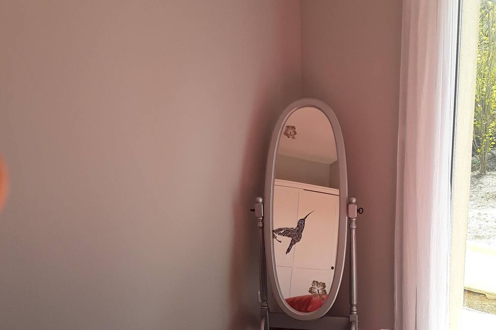 Photo of Bedroom in Cuges-les-Pins