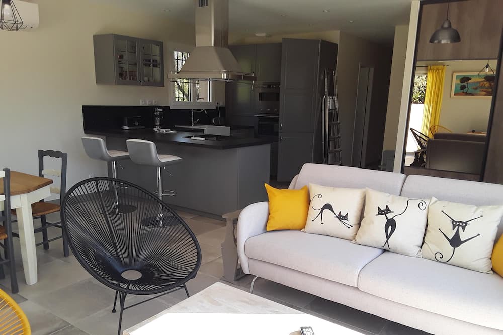 Photo of Livingroom in Cuges-les-Pins