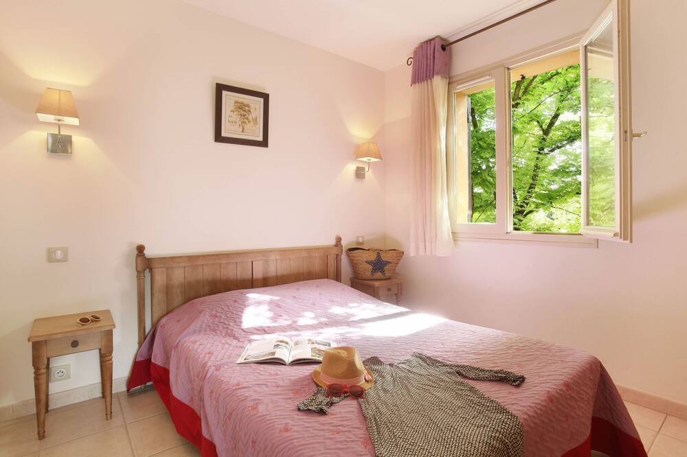 Photo of Bedroom in Bonnieux