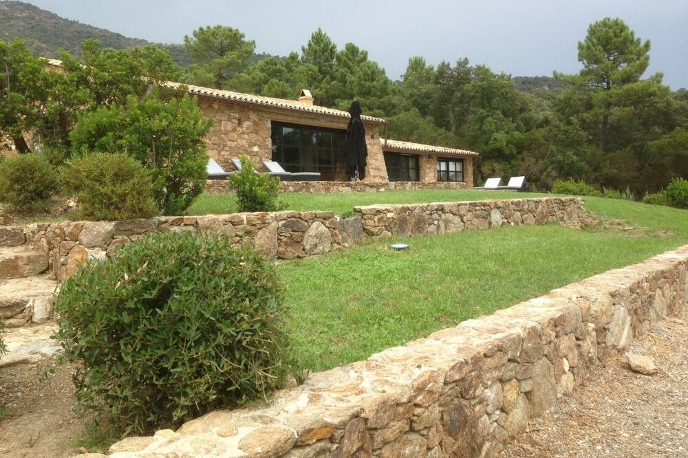Photo of Others in Bormes-Les-Mimosas