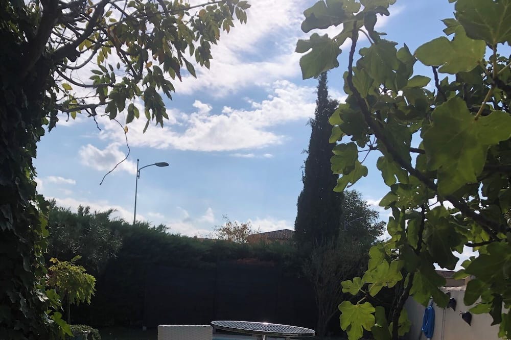 Photo of Outdoor in Morieres-les-Avignon