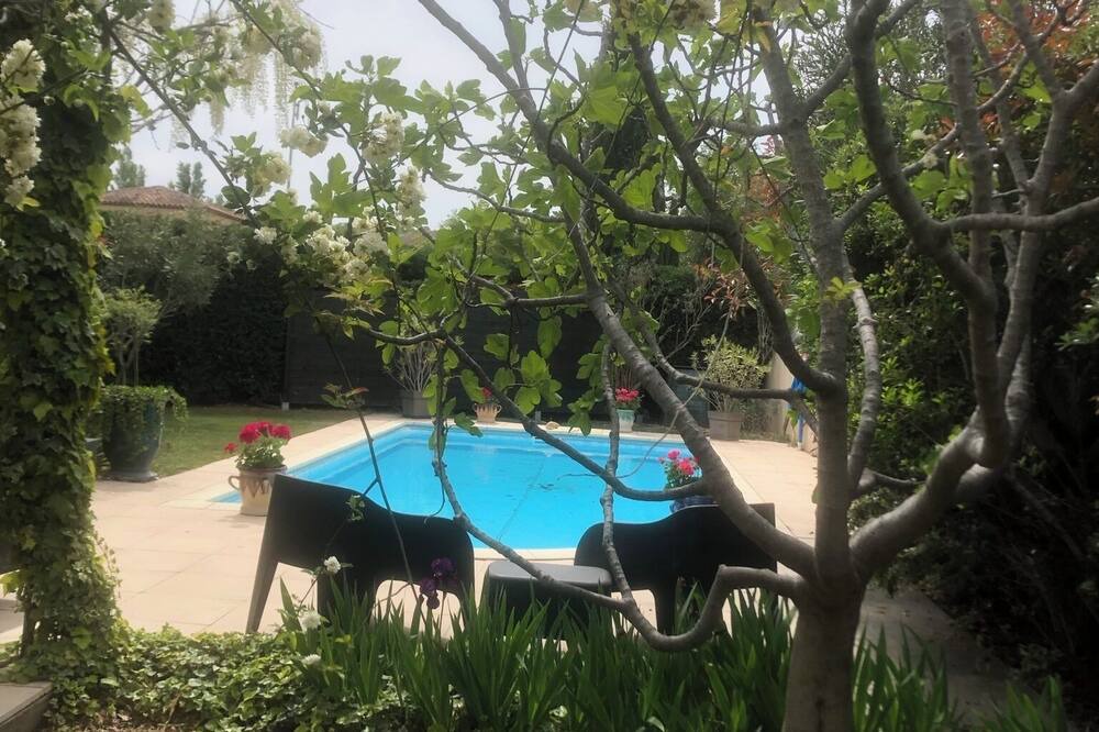 Photo of Outdoor in Morieres-les-Avignon