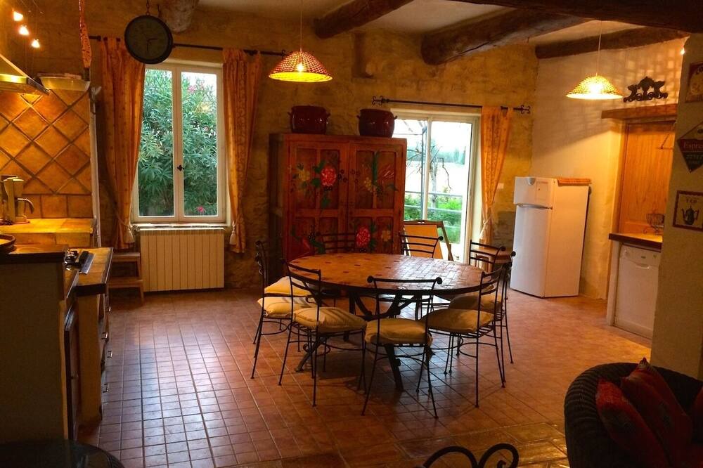 Photo of Kitchen in Caderousse
