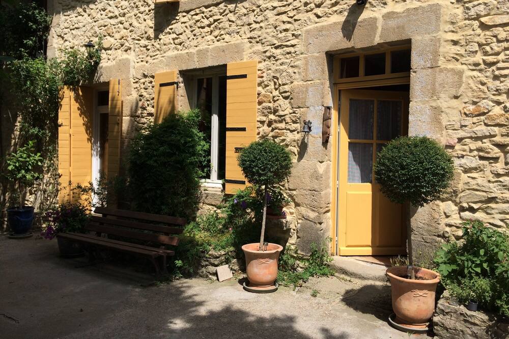 Photo of Outdoor in Caderousse