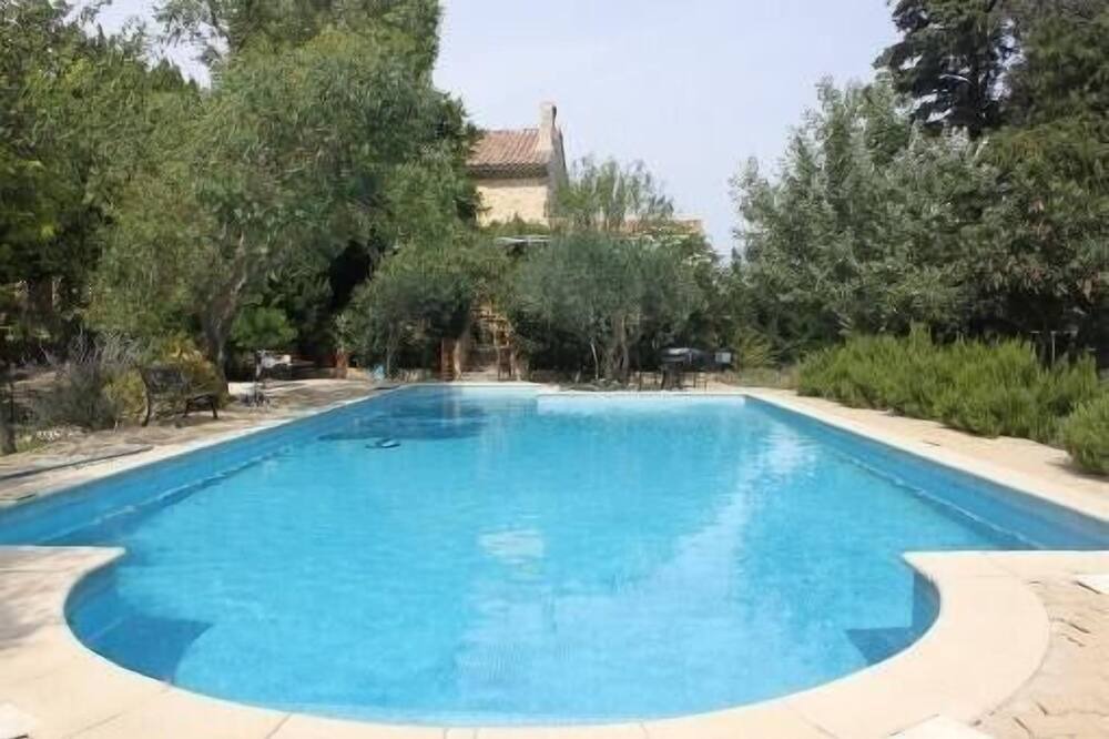 Photo of Outdoor in Caderousse