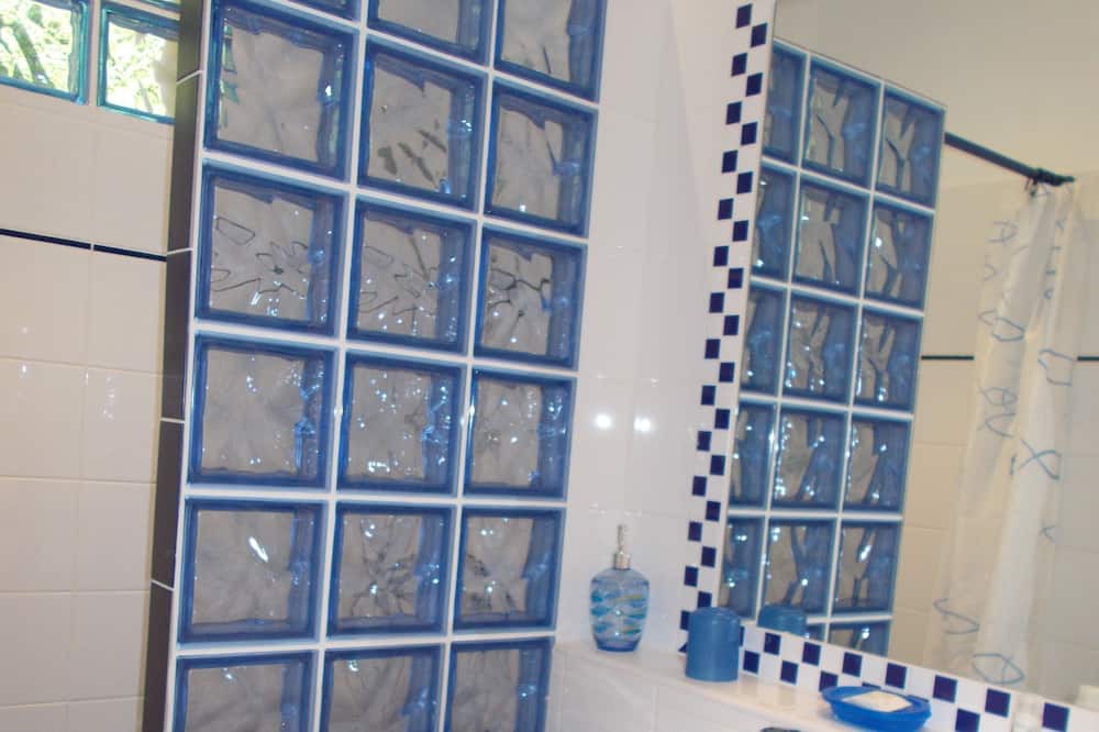 Photo of Bathroom in Le Barroux