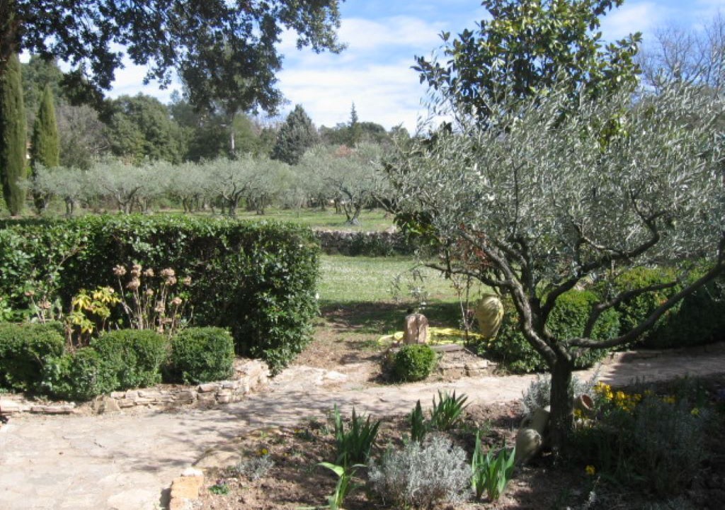 Photo of Outdoor in Pourrieres