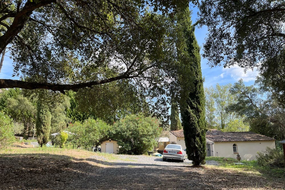 Photo of Outdoor in La Mole