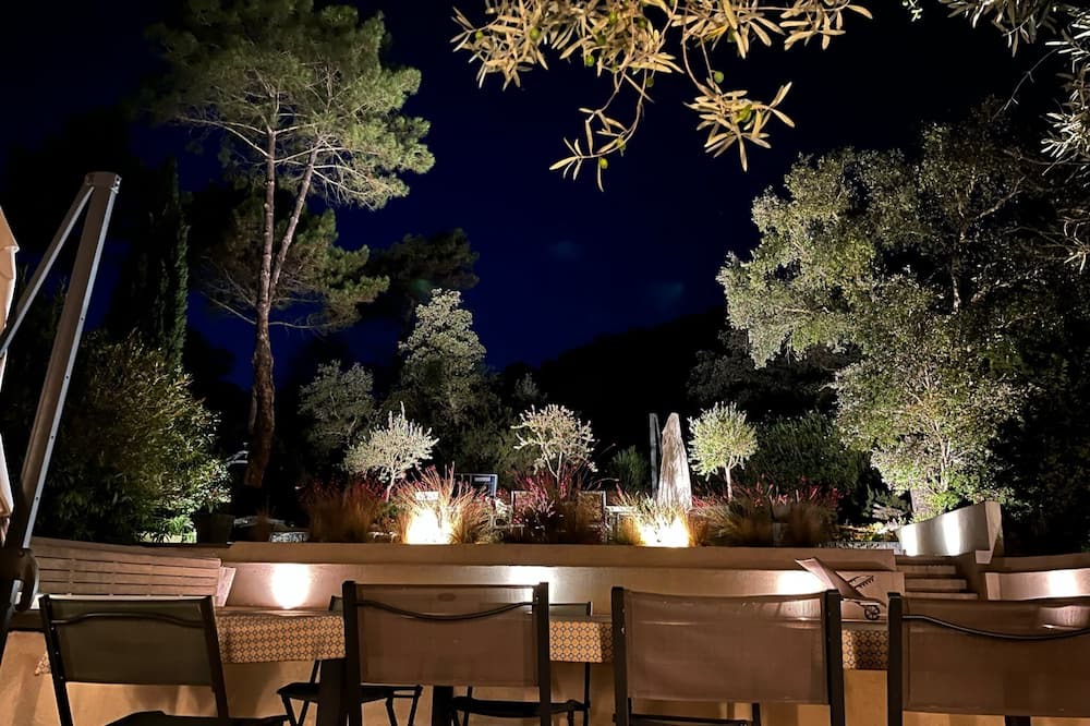 Photo of Outdoor in La Mole