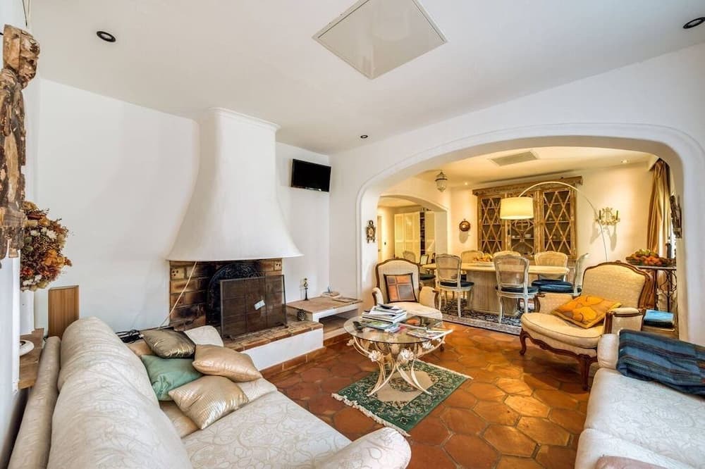 Photo of Livingroom in La Mole