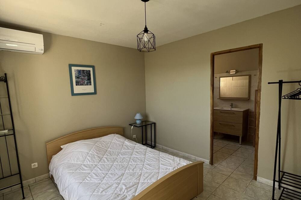 Photo of Bedroom in Montfort-sur-Argens