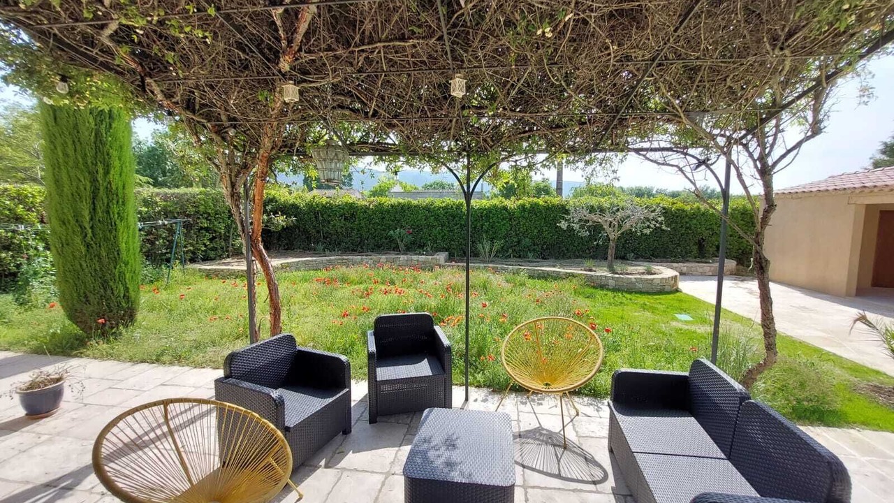Photo of Patio Balcony in Oppede