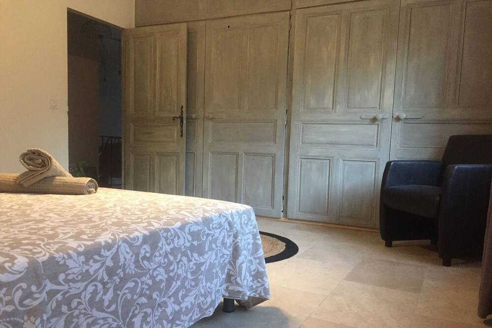 Photo of Bedroom in Sernhac