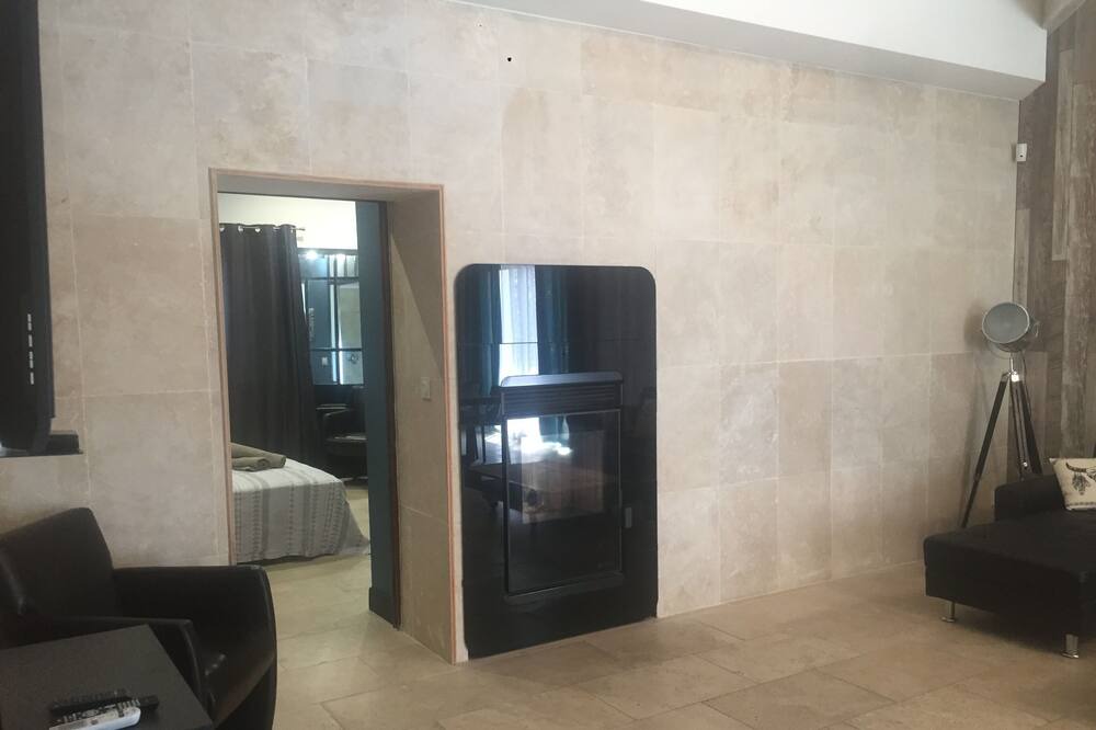 Photo of Livingroom in Sernhac