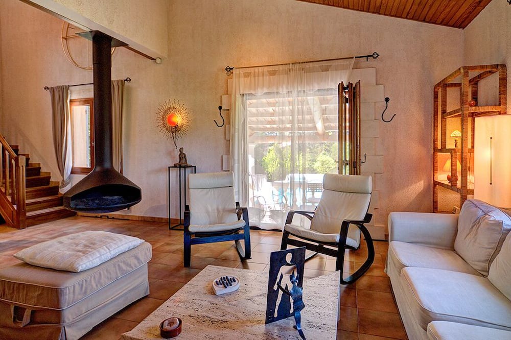Photo of Livingroom in Sigonce