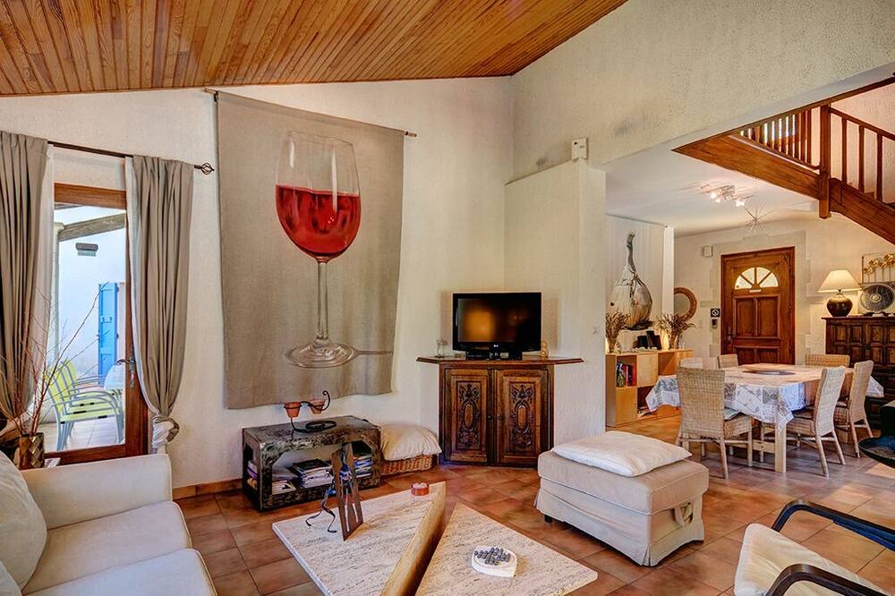 Photo of Livingroom in Sigonce