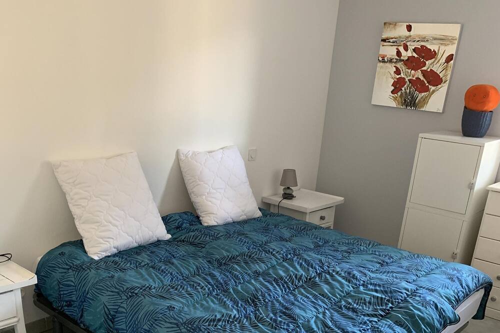 Photo of Bedroom in Carqueiranne
