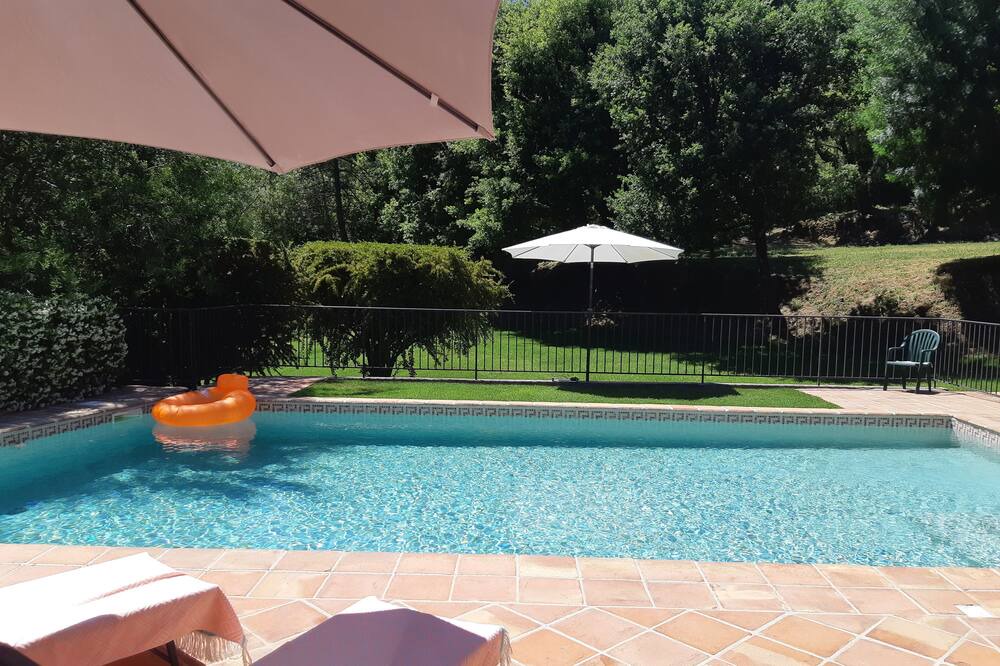 Photo of Outdoor in La Roquebrussanne