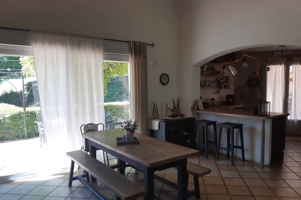 Photo of Kitchen in La Roquebrussanne