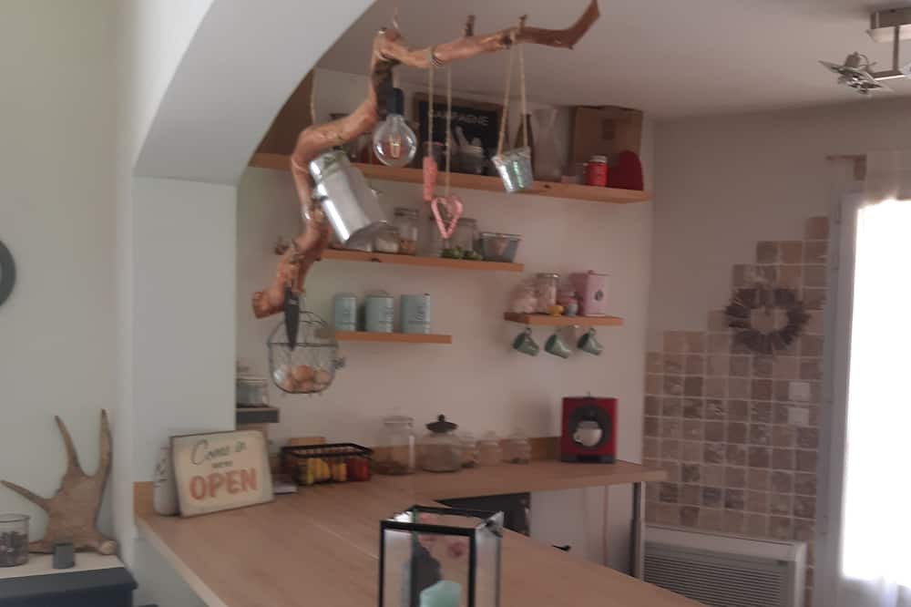 Photo of Kitchen in La Roquebrussanne