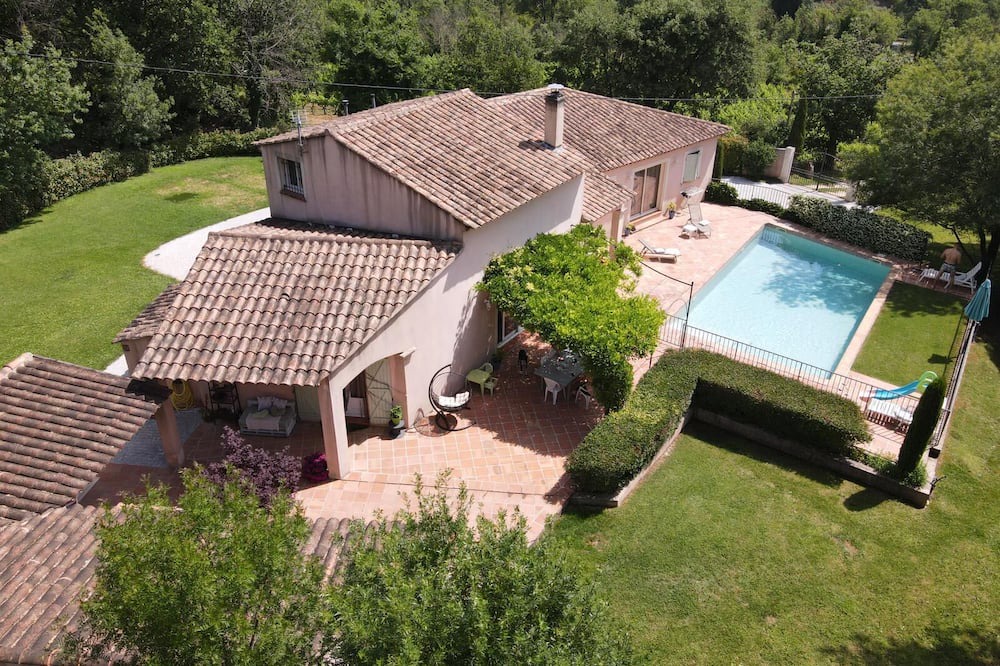 Photo of Outdoor in La Roquebrussanne