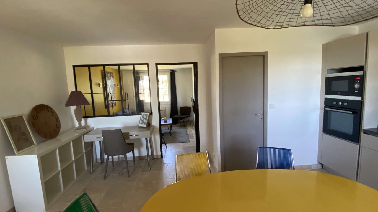 Photo of Others in Beaucaire