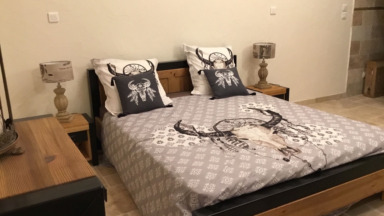 Photo of Bedroom in Noves