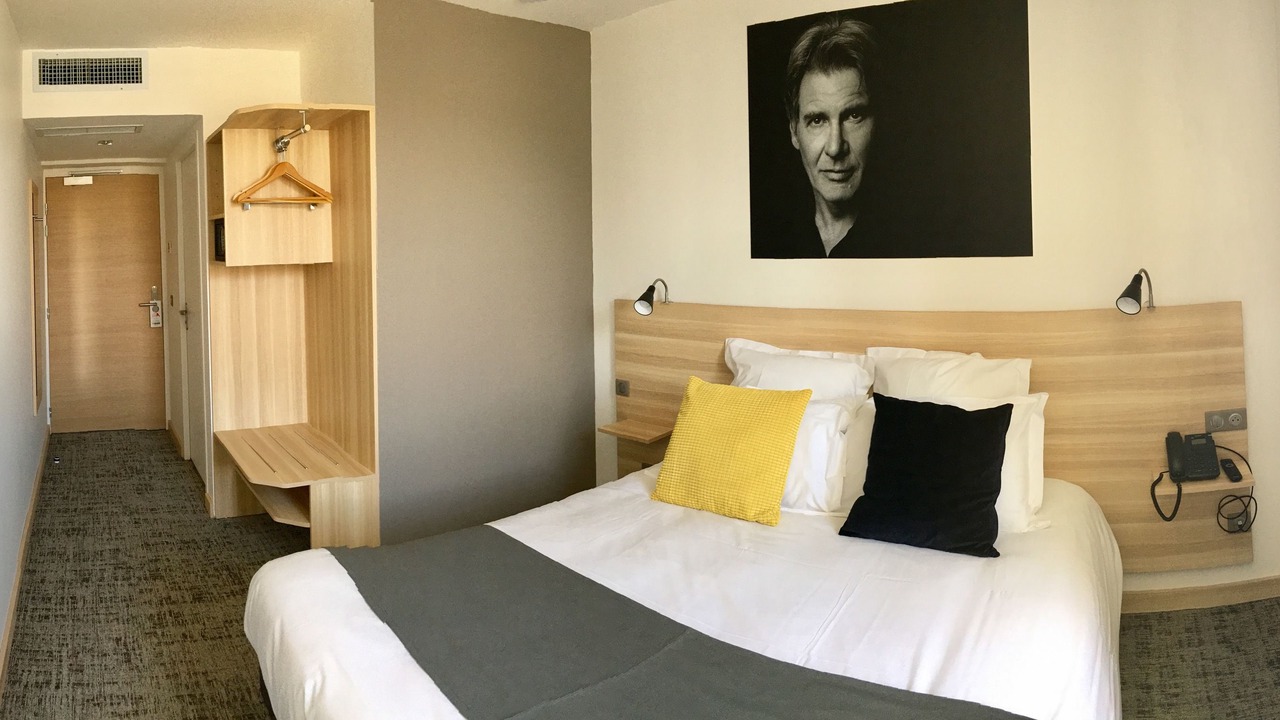 Photo of Bedroom in Saint-Mitre-les-Remparts