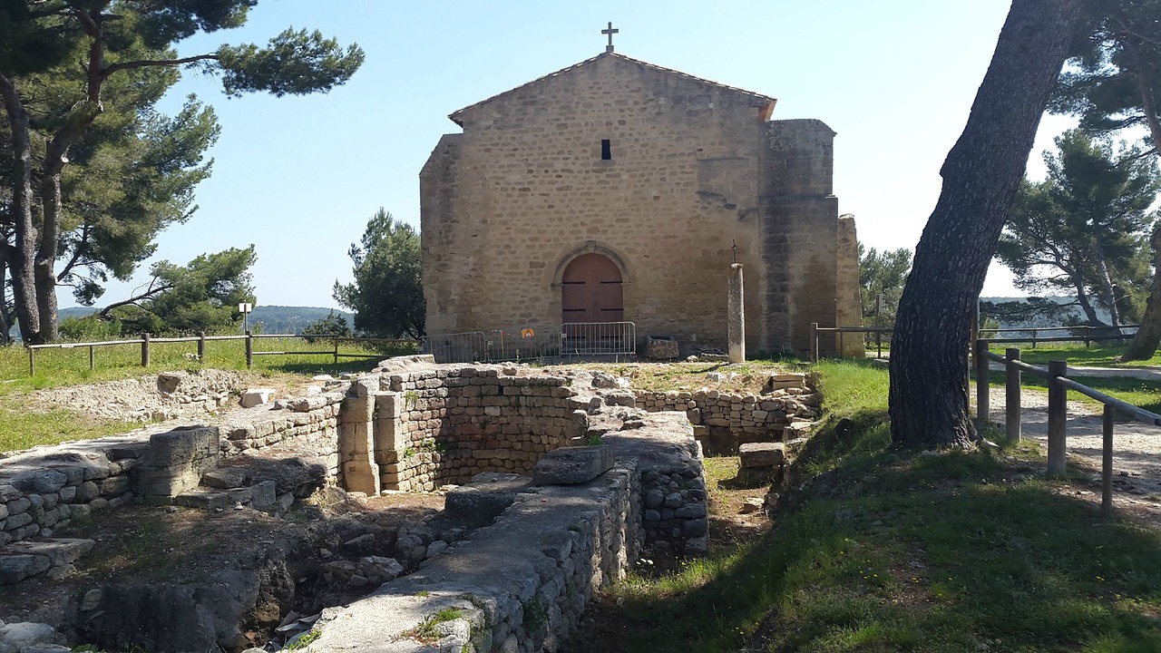 Photo of Outdoor in Saint-Mitre-les-Remparts