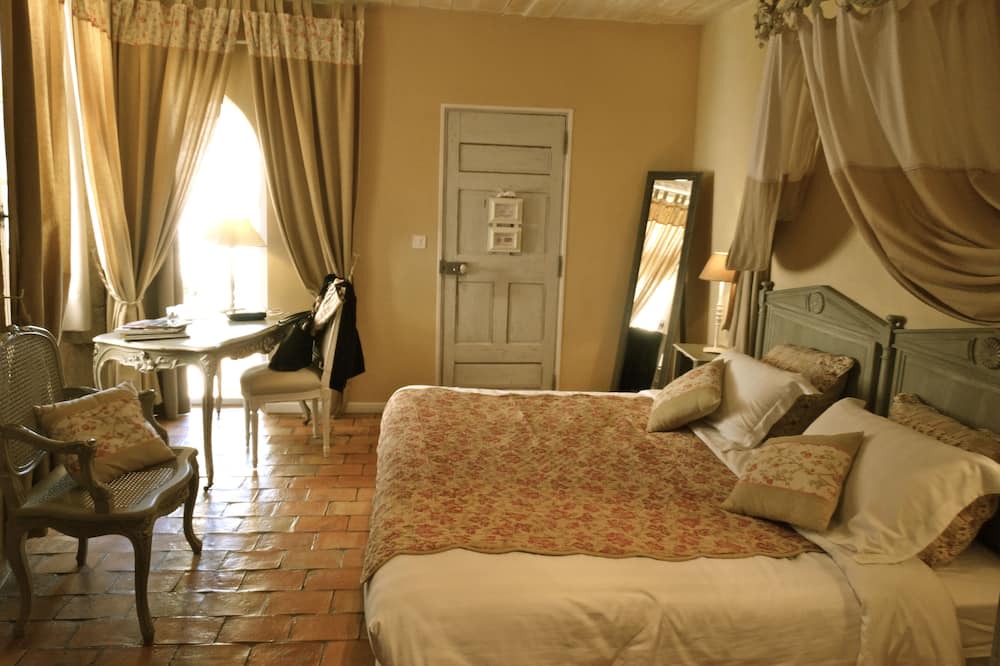 Photo of Bedroom in Ansouis
