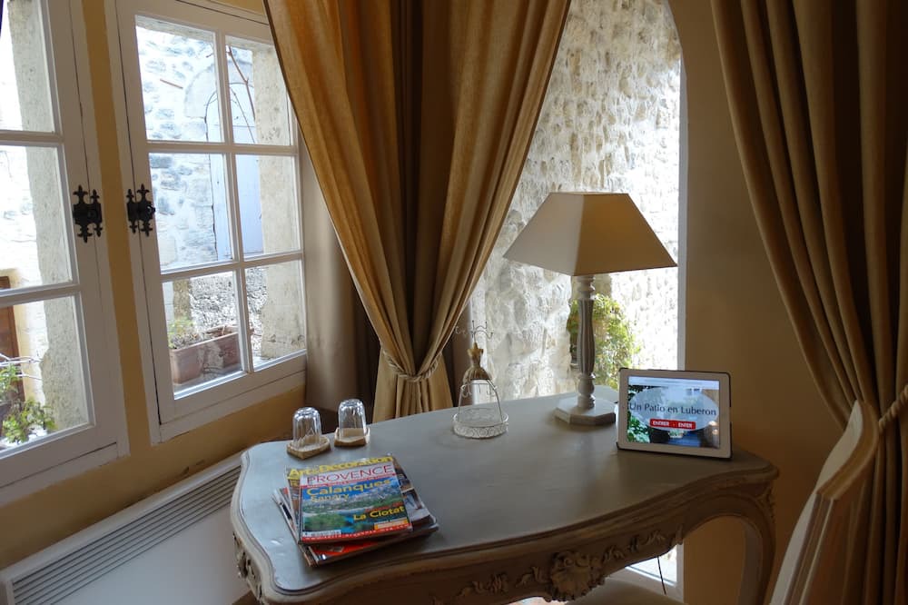 Photo of Bedroom in Ansouis