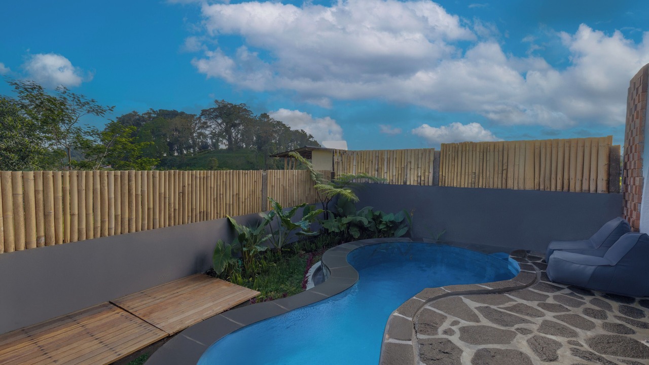 Photo of Outdoor in Selat