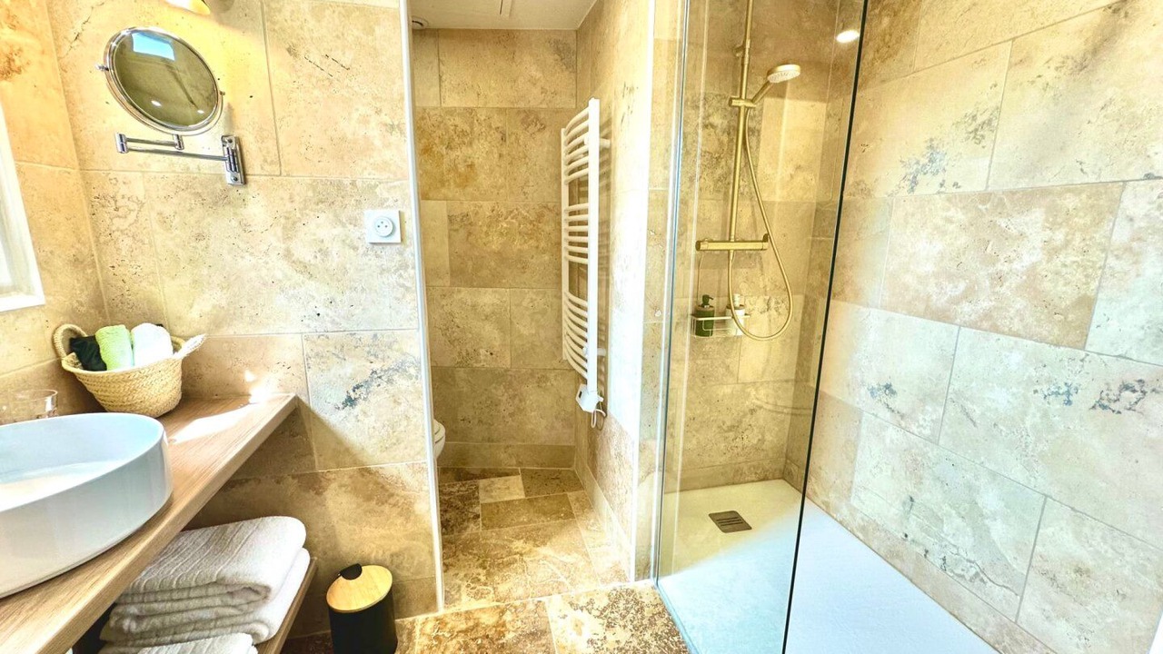 Photo of Bathroom in Grillon