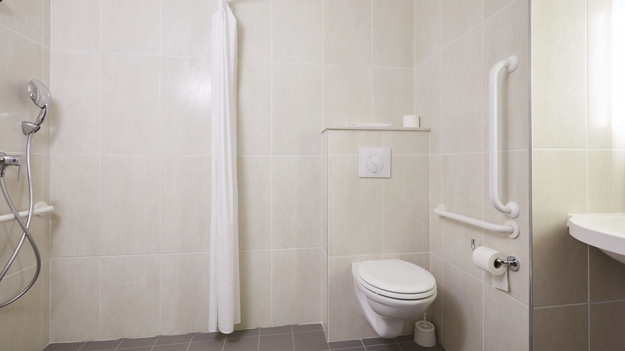 Photo of Bathroom in Ollioules