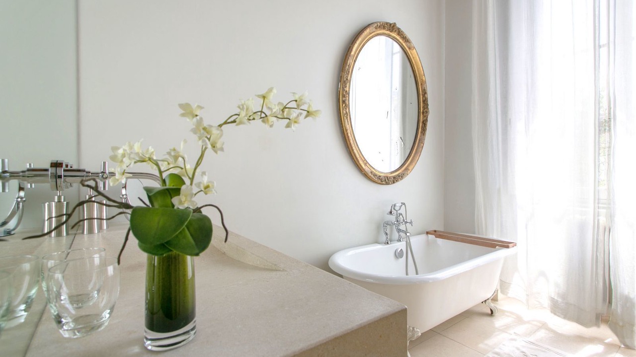 Photo of Bathroom in Uchaux