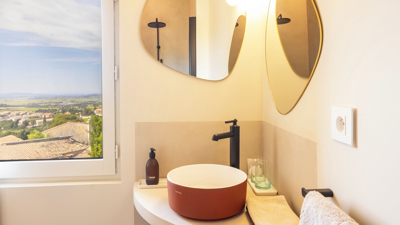 Photo of Bathroom in Gigondas
