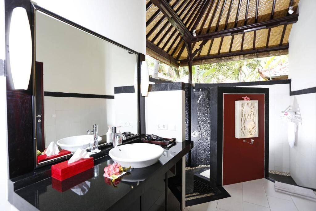 Photo of Bathroom in Penuktukan