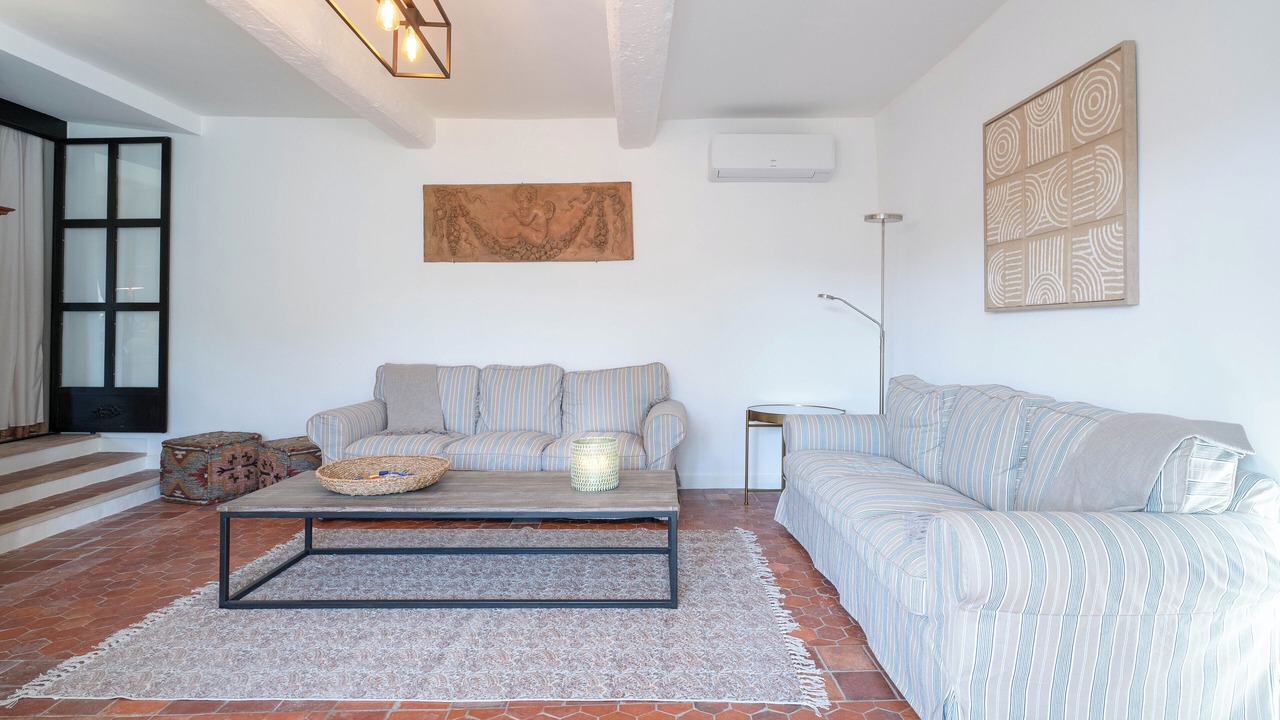 Photo of Livingroom in Roussillon