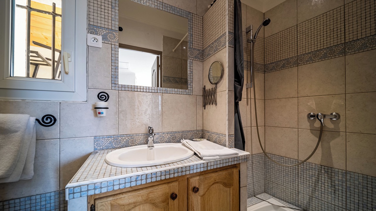 Photo of Bathroom in Cabrieres-d'Avignon