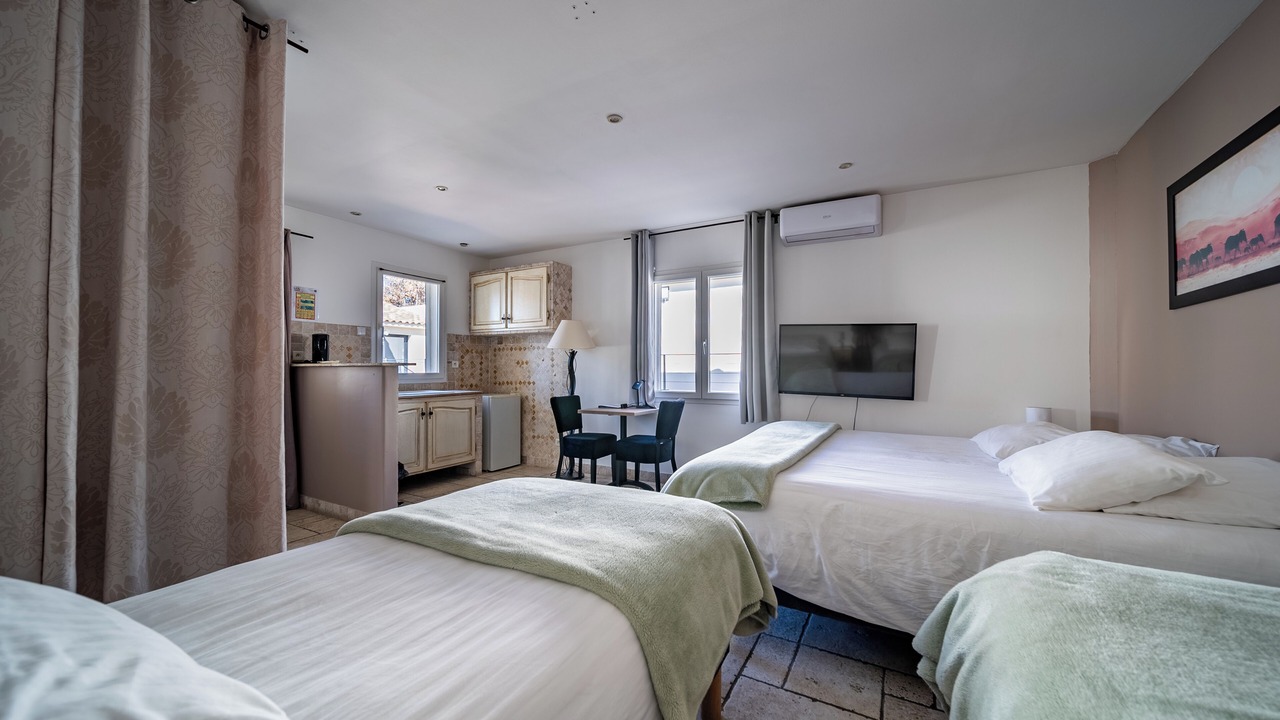 Photo of Bedroom in Cabrieres-d'Avignon