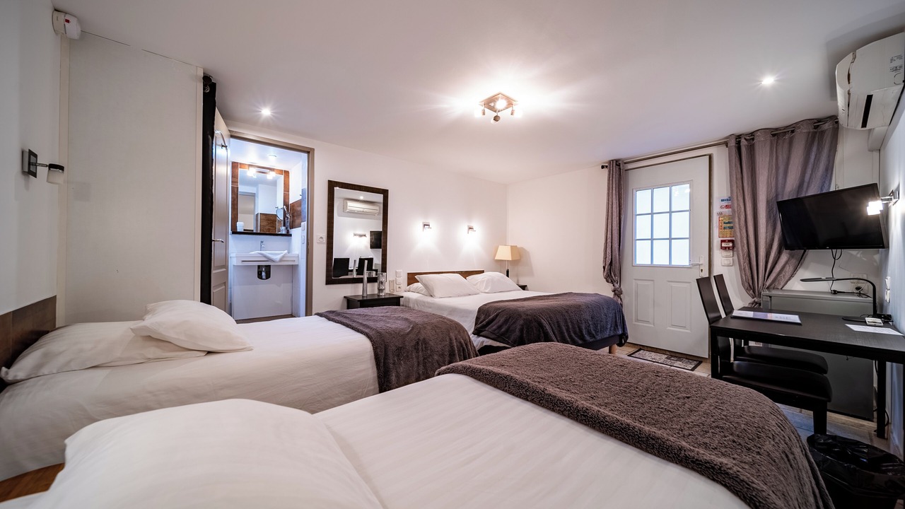 Photo of Bedroom in Cabrieres-d'Avignon