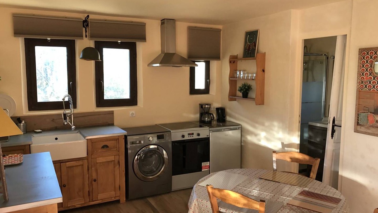 Photo of Kitchen in Velleron