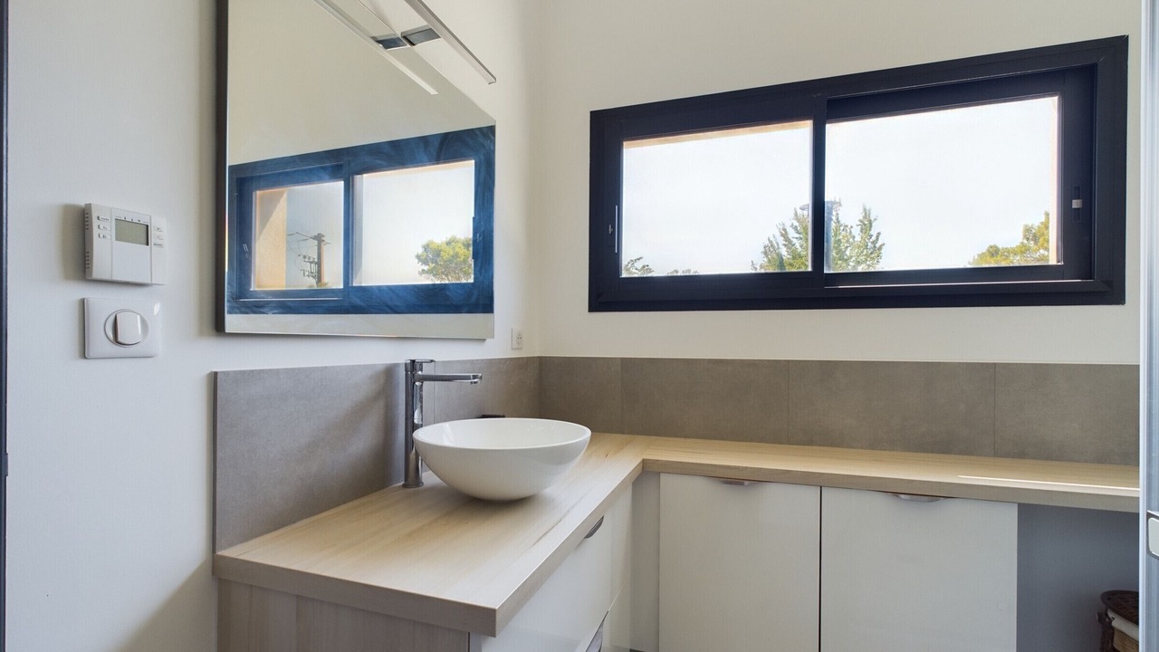 Photo of Bathroom in Cornillon-Confoux