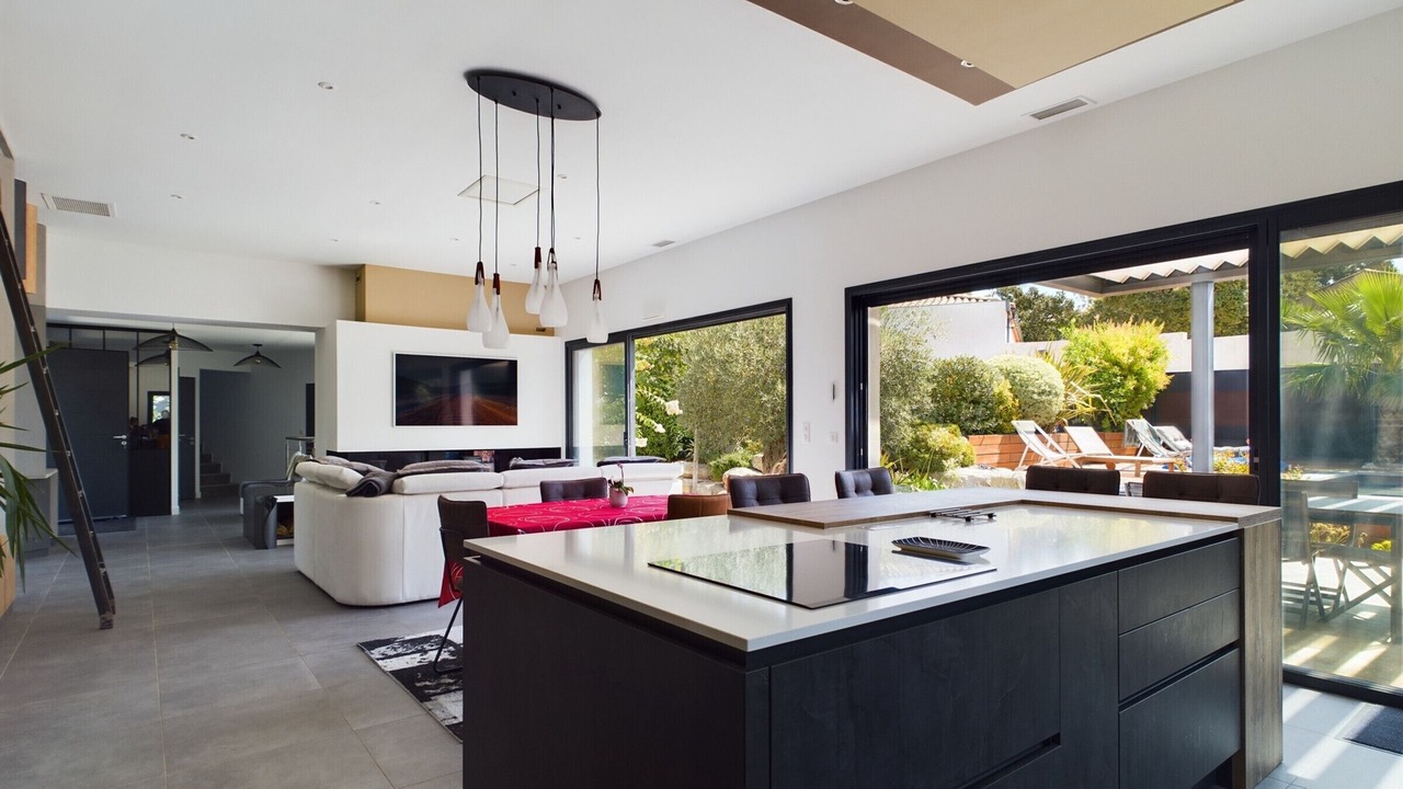 Photo of Kitchen in Cornillon-Confoux